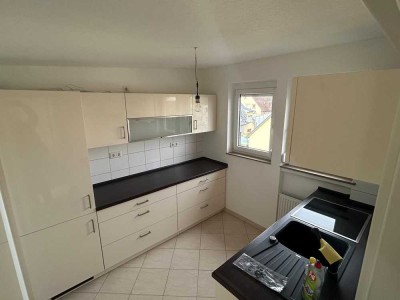 Exklusive 2-Raum-Wohnung mit Einbauküche in Leonberg