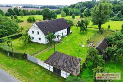 Großes Grundstück mit Siedlungshaus in ruhiger Ortsrandlage mit Anliegerverkehr