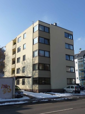 Direkt an der Nahe. Attraktive 2 Zimmer Wohnung mit EBK plus Parkplatz in Bingen