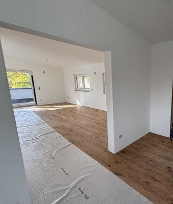 Exklusives Neubau-Penthouse in Bad Aiblinger Bestlage mit Blick ins Grüne