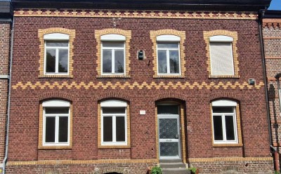 Leerstehendes Mehrfamilienhaus -  Ideal für Visionäre & Investoren!