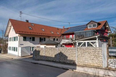 Geräumiges 7-Zimmer-Reihenendhaus /Wohnung mit EBK in Markt Rettenbach