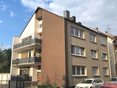 TOP RENOVIERT: Single-Appartement, Einbauküche, Gartennutzung