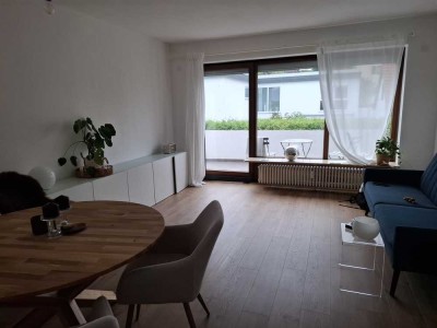 Helle moderne 3-Raum-Wohnung mit Balkon und Einbauküche in Hofheim