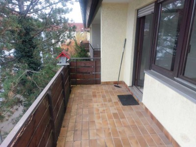 Geschmackvolle, gepflegte 2-Zimmer-Wohnung mit Balkon und EBK in Ludwigsburg