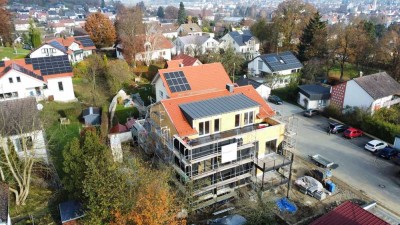 Herrliche 4-Zimmer-Maisonette-Wohnung mit gehobener Ausstattung mit Dachterrasse in Krumbach