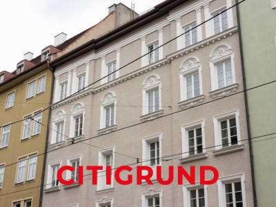 Au/Beste Raritätenlage - Elegante Altbauwohnung mit Innenhofbalkon - Erstbezug nach Sanierung!