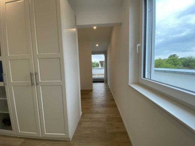 Vollmöblierte 1-Zimmer-Penthouse-Wohnung in Gundelfingen