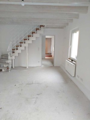 attraktive 2-Zimmer-Maisonette-Whg.  mit gr.  Dachterrasse Krefeld-Uerdingen