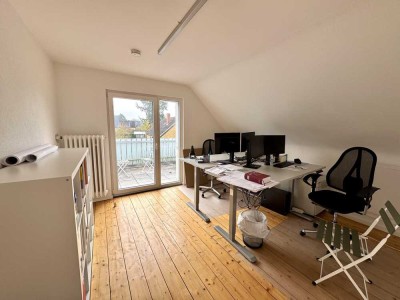 4,5 Zimmer, großer Balkon, ruhige Lage