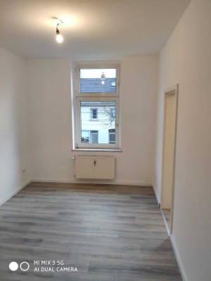 Renovierte 2 Zimmerwohnung in Düsseldorf Eller