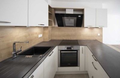 Wie neu: Stilvolle 2-Raum-EG-Wohnung mit gehobener Ausstattung mit EBK, Terrasse, Garten in Passau