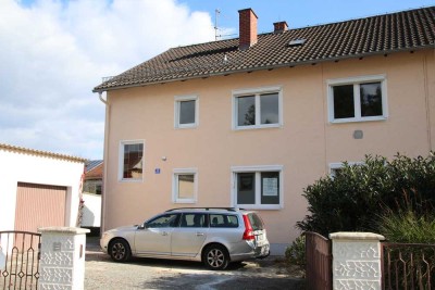 3-Zimmer-Wohnung mit Balkon und Gartennutzung in Waldkraiburg