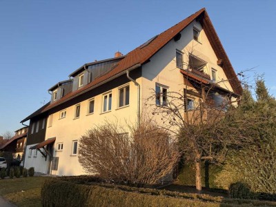 Attraktiv, profitabel, modern: 2-Zi-EG-Wohnung mit Terrasse, Garten und Duplexparker in Meckenbeuren