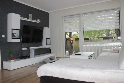 Hausmarke Immobilien -Helle 3-Zimmer-Wohnung mit Loggia und Grünblick in Köln-Zündorf