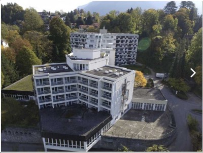 Helle, freundliche, möblierte 1-Zimmer-Wohnung mit Balkon und Einbauküche in Bad Reichenhall