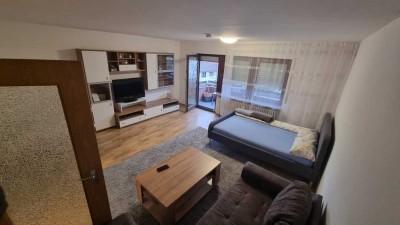 Helle 1-Zimmer Wohnung mit Balkon im 2. OG in Eningen u. Achalm