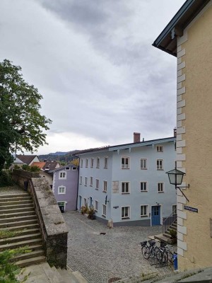 Geschmackvolle 2-Raum-Terrassen-Wohnung mit luxuriöser Einrichtung in Bad Tölz