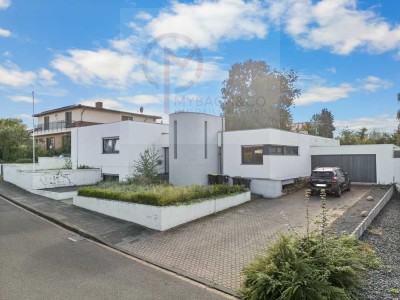 Großzügiger Bungalow in Kreuzau-Üdingen: 6 Zimmer, Garten & Doppelgarage!