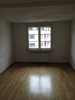 Gepflegte 3-Zimmer Wohnung im 2. und 3. OG in Baden-Baden Innenstadt