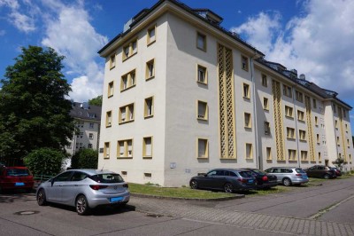 Helle und gut geschnittene 3,5-Zimmer-Maisonette DG Wohnung in ruhiger Lage von Rastatt