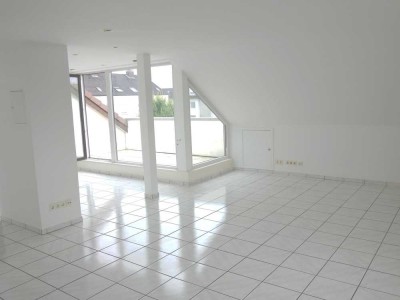 Helle, gemütliche 2-Zimmer-Dachgeschosswohnung in ruhiger Lage von Herford-Elverdissen!