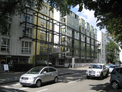 Helle 2-Zimmer-Wohnung mit offener Küche in Köln Lindenthal