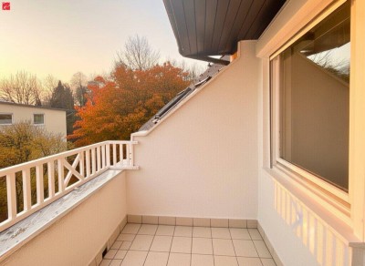 RUHELAGE: 3-Zimmer-Wohnung mit sonnigem Balkon!