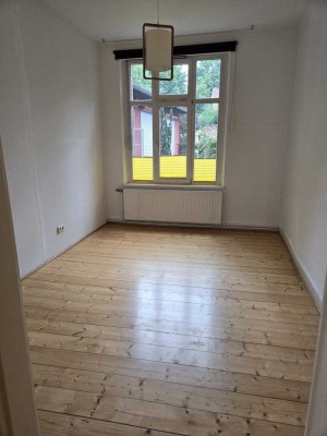 Attraktive 4-Zimmer-Erdgeschosswohnung mit Loggia und Gartennutzung – 140 m²