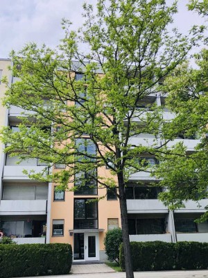 Exklusive, gepflegte 1-Zimmer-Hochparterre-Wohnung für Einzelperson