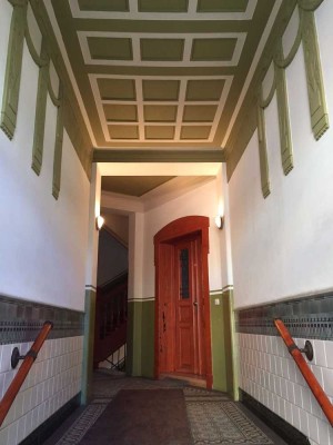 Sofort einziehen: Jugendstil-Altbau in der Südvorstadt mit Südbalkon: 3-Zi., EBK, Tageslichtbad