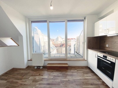 Perfekt sanierte 2-Zimmer DG-Maisonettwohnung mit Terrasse ++ Nahe AKH ++ Generalsanierter Altbau ++ Garagenstellplätze im Haus!!