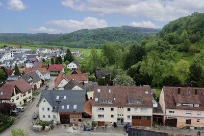 Berglen - Rettersburg | Moderne, kernsanierte 4,5-Zimmer-Wohnung mit Balkon und Garten