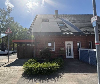 Großzügige Doppelhaushälfte mit Küche und Carport
zur Miete in Rheine-Südesch!