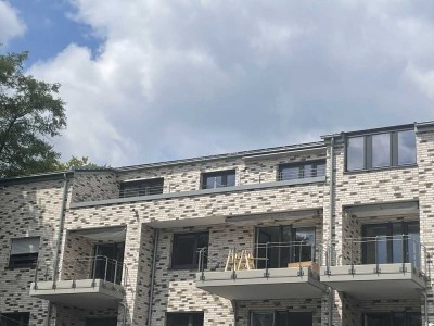 Stilvolle 3-Zimmer-Wohnung mit luxuriöser Innenausstattung mit Balkon und EBK in Wuppertal