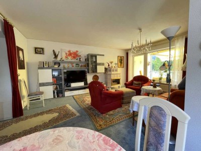 AS-Immobilien.com +++ Geschmackvoll möblierte 2-Zimmer-Wohnung mit Balkon zu vermieten +++