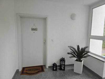 Provisionsfrei! 26.10.25 Besichtigung: Ruhige 3,5 Zimmer-ETW, gedämmt, Balkon, EBKü, 2 Bädern, TG