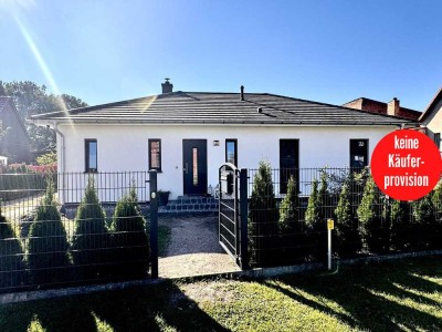 HORN IMMOBILIEN ++ Einfamilienhaus im Bungalowstil in Rossow bei Pasewalk, Energieklasse A, Bj. 2017