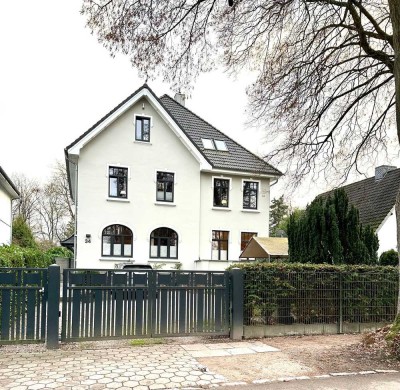 Von Privat, Luxuriöse und moderne 3-4Zimmer Wohnung im Villenviertel