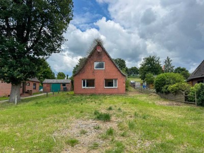 Handwerker aufgepasst! Einfamilienhaus mit Entwicklungspotential - Baugrundstück & Bestandsgebäude
