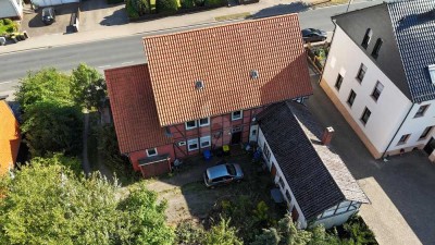 CHARMANTES MEHRFAMILIENHAUS MIT POTENZIAL