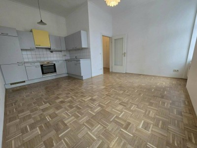 Zentrum / Top 2 Zimmer Wohnung - ab sofort verfügbar!