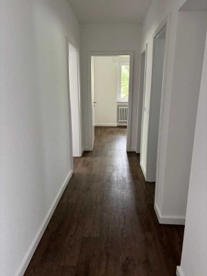 Sanierte 3-Zimmerwohnung in 54550 Daun, Heinrich-Hertz-Str. 1, EG Links