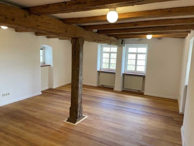 2-Zimmer-EG-Wohnung in historischem Gebäude in Türkheim