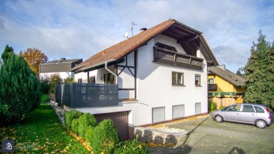 Raum für die ganze Familie. Freistehendes Einfamilienhaus mit Dachausbau und Einliegerwohnung.