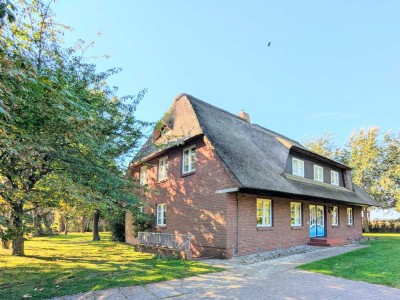 RESERVIERT - strandnahe EG-Wohnung auf großem Grundstück in Top Lage von Nieblum!