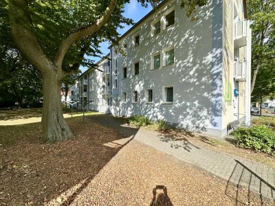 3,5-Zimmer-Wohnung in ruhiger Lage! TOP-renoviert mit einem neuen hellen PVC-Boden!