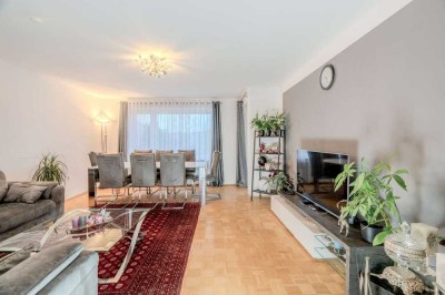 Renovierte und schön geschnittene 3-Zimmer Wohnung mit Balkon und moderner Küche in Neuried