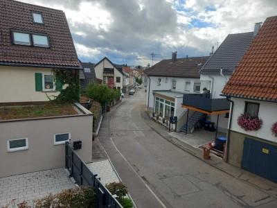 Esslingen Berkheim, frei stehendes, teilrenoviertes  3-Familien-Haus