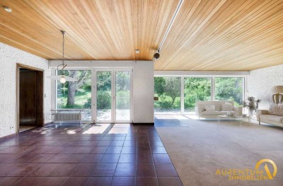 Architektonisch ansprechendes Einfamilienhaus mit großzügigem Garten und Wellnessbereich mit Pool